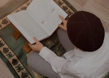 Sangat Ditekankan Membaca dan Menyentuh Al-Quran dalam Keadaan Berwudhu