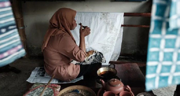 Gunawan Setiawan, Generasi Keempat Pembuat dan Penjual Batik