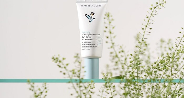 Maudy Ayunda dan From This Island Luncurkan White Tea Ultra Light Protective Sun Serum SPF 50 / PA ++++