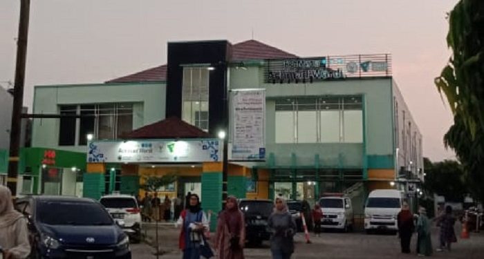 Rumah Sakit Mata Achmad Wardi, Rumah Sakit Berbasis Wakaf Pertama di Asia