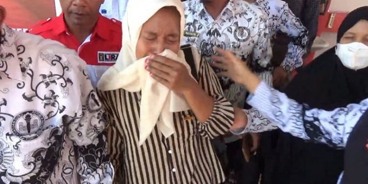 Kisah Guru Honorer Dituduh Menganiaya Siswa yang Anak Polisi