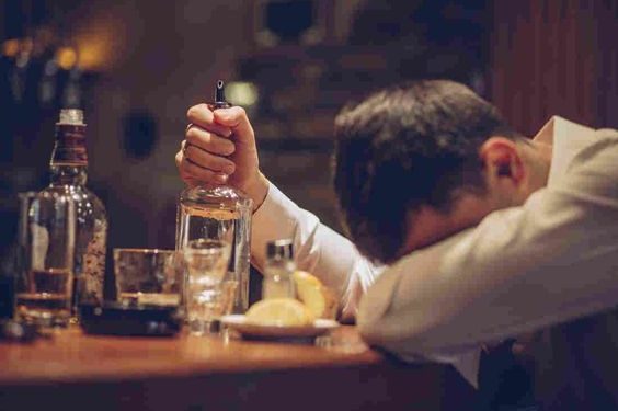 Larangan Berada di Tempat yang Mengandung Maksiat