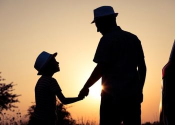 Figur Ayah, Tak Kan Tergantikan dalam Pengasuhan Anak