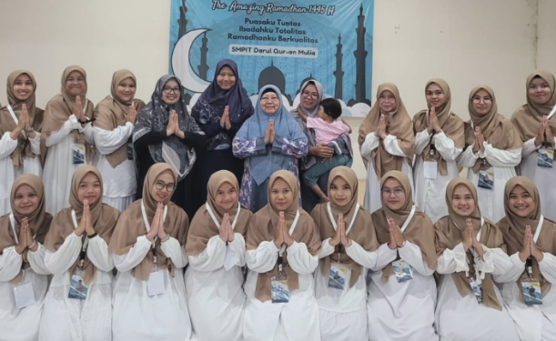 Menjadi Pribadi Juru Damai