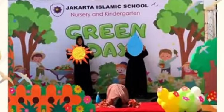 TK JISc Gelar Green Day, Ajarkan Cinta Lingkungan Sejak Dini