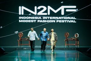 Resmi Dibuka, 218 Desainer Hadir di Indonesia International Modest Fashion Festival 2024