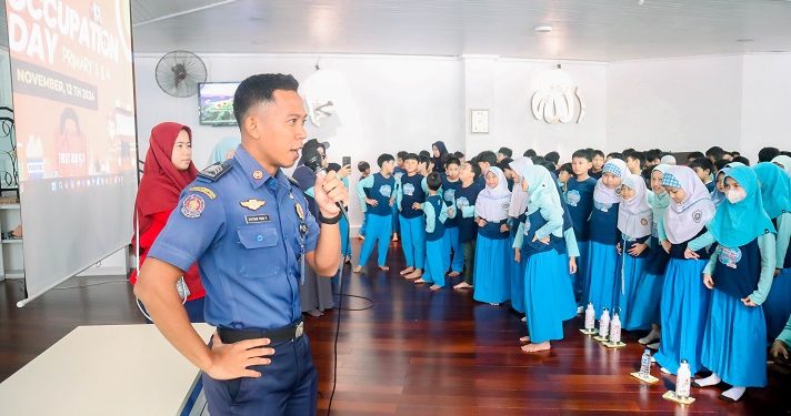 Siswa Kelas Tiga dan Empat SD JISc Mengadakan Occupation Day