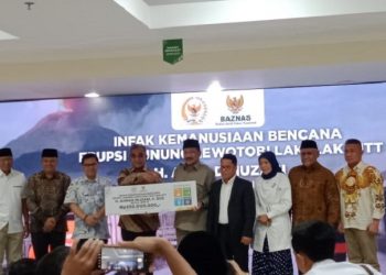 Ketua MPR RI Beri Infak Melalui BAZNAS untuk Membantu Korban Bencana Erupsi Gunung Lewotobi NTT