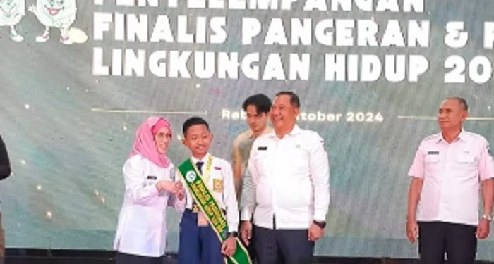 Siswa SMPN 57 Surabaya Menciptakan Tinta Spidol dari Limbah Kulit Bawang Putih