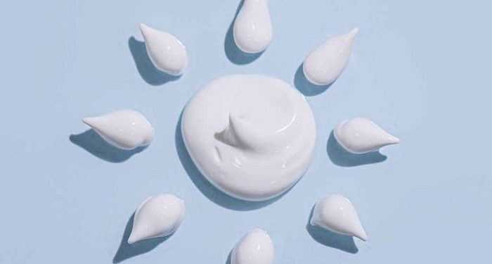 Simak Kandungan Sunscreen yang Aman untuk Anak