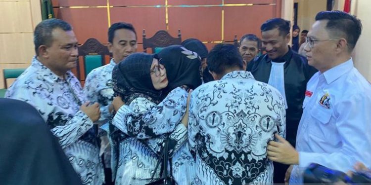 Hadiah Ulang Tahun Guru untuk Supriyani