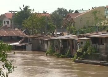 Topan Besar Man-yi Terjang Daratan Filipina