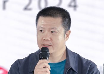 YOUC1000 Kembali Beri Semangat Siswa Fashion Desainer dan Makeup dalam Kompetisi