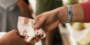 Hukum Terjadi Transaksi Saat Shalat Jum'at