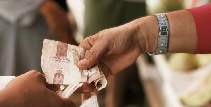 Hukum Terjadi Transaksi Saat Shalat Jum'at