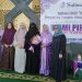 Ummi Pipik Bagi Kiat Jadi Ibu Tangguh di Depan Ratusan Jamaah