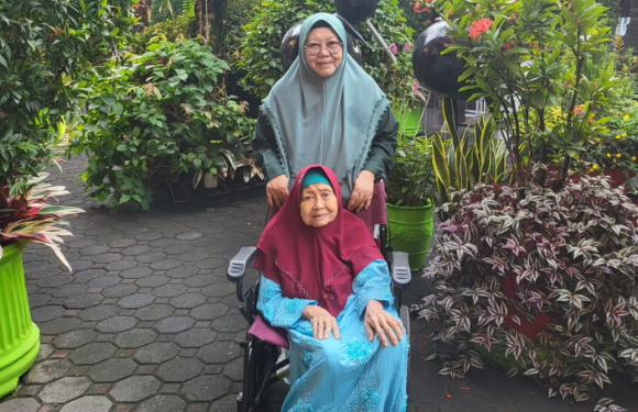 Jasa Ibu Sangat Besar, Derajatnya Sangat Mulia (1)