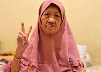 Rendahkan Suaramu di Hadapan Ibumu