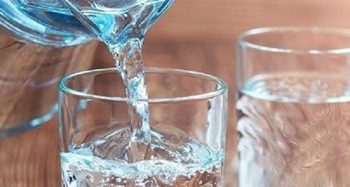 Simak Manfaat Minum Air Hangat di Pagi Hari