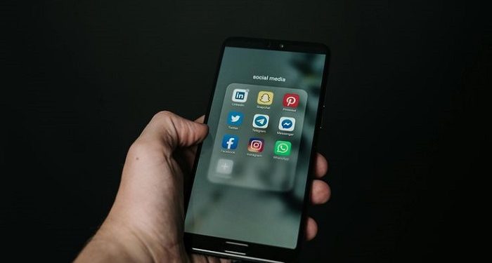 Tips Menghindari Dampak Buruk Media Sosial untuk Anak