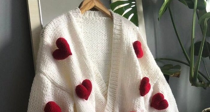 Tiga Rekomendasi Cardigan untuk Koleksi Pakaian Musim Hujan