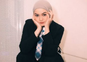 Gaya Fashion Hijab ala Salma Salsabila, dari Formal Hingga Kasual