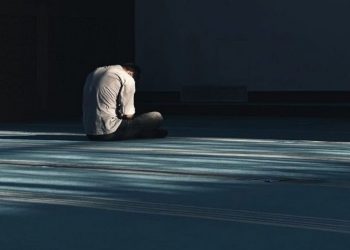 Mengapa Ibadahku Belum Membat Hatiku Bahagia?