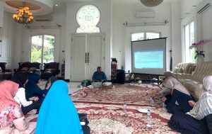 Training Motivasi Chanelmuslim Bertema Atasi Gap Generation di Dunia Kerja