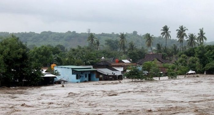 Ratusan Rumah Terendam Banjir Akibat Luapan Sungai Sebalo, Kalimantan Barat