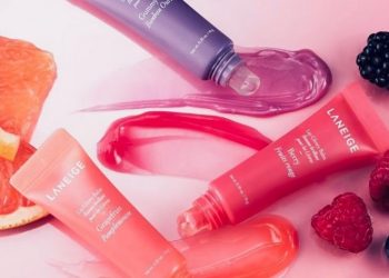 Lima Kebiasaan yang Membuat Bibir Kering Hingga Pecah-Pecah