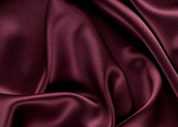 Rekomendasi Lima Warna yang Cocok dengan Burgundy