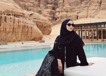 Citra Kirana Berwisata ke Al Ula Arab Saudi Setelah Ibadah Umroh Bersama Keluarga