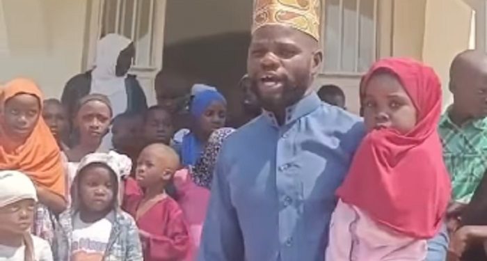 Ivan Gunawan, Rindu pada Suasana Masjid Uganda yang Dibangunnya untuk Tempat Perlindungan