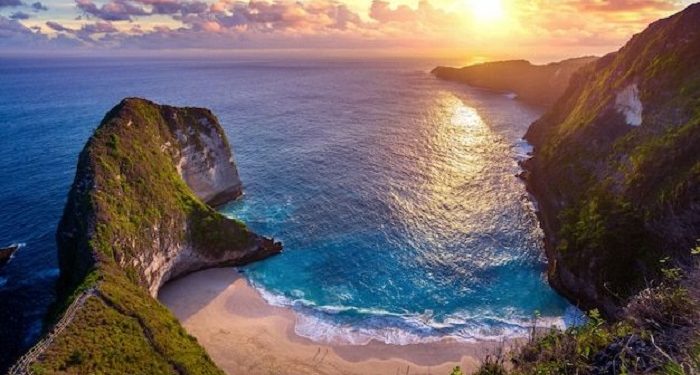 Tiga Pantai Indonesia Masuk Jajaran Pantai Terpopuler di Asia Tenggara Sepanjang Tahun 2024