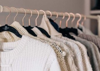 Dua Cara Merawat Pakaian Preloved