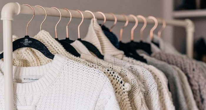 Dua Cara Merawat Pakaian Preloved