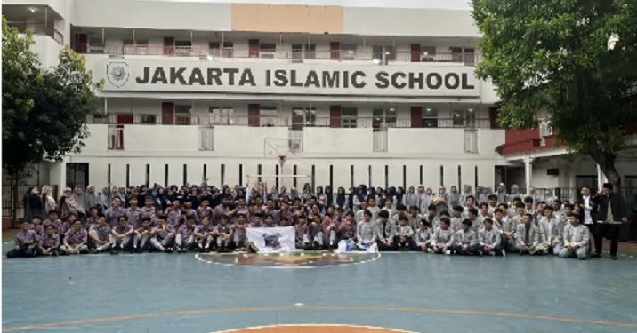 Upacara Pelantikan Student Leader dan Majelis Perwakilan SMP SMA JISc Tahun 2024/2025