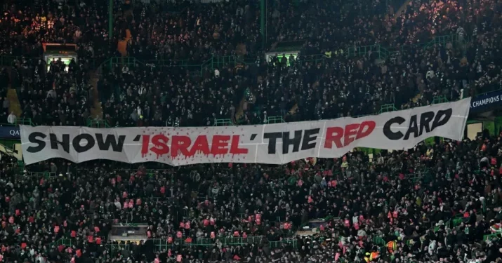 Spanduk 'Kartu Merah kepada Israel' Dibentang Selama Pertandingan Liga Champions Celtic FC vs Bayern Munich