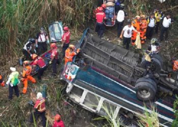 Bus Jatuh ke Jurang di Kota Guatemala Mengakibatkan 51 Orang Tewas