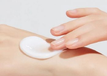 Kenali Perbedaan Cleansing Balm, Cleansing Oil dan Micellar Water