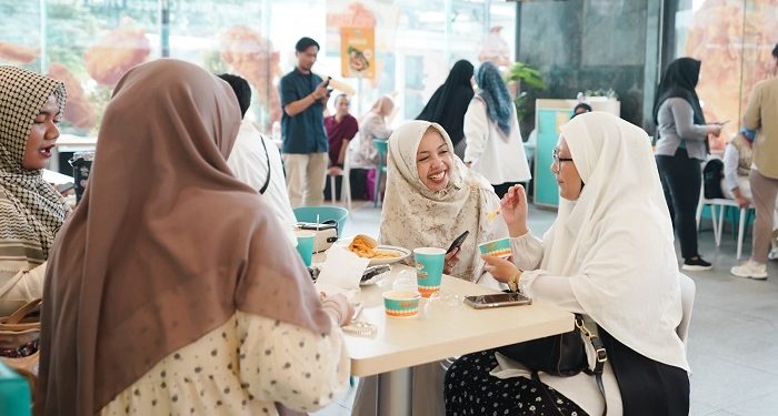 Halal in Every Way jadi Tema Peluncuran Mecca Fried Chicken