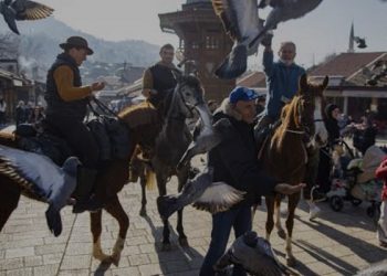 Kelompok Muslim Spanyol Memulai Perjalanan ke Mekkah Menggunakan Kuda