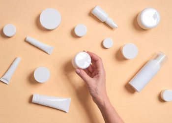 Beberapa Cara Mengenakan Pelembab Wajah dengan Tepat