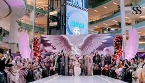 Shella Saukia Gelar Pagelaran Fashion Show Bertema SSahaja Perempuan Indonesia