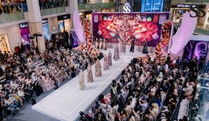 Shella Saukia Gelar Pagelaran Fashion Show Bertema SSahaja Perempuan Indonesia