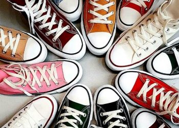 Lima Sneakers yang Bisa Masuk ke Semua Outfit