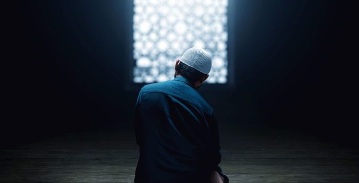 Meraih Dua Hal Utama: Itikaf dan Membahagiakan Sesama