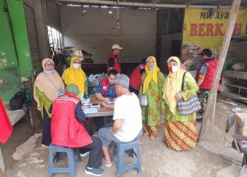 RSIJ Cempaka Putih dan Aisyiyah Jatiasih Berikan Pelayanan Kesehatan untuk Korban Banjir Jatirasa