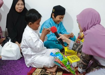 Hadir Bersama Masyarakat, PP Salimah Gelar Khatmul Qur’an dan Santunan Yatim/Duafa