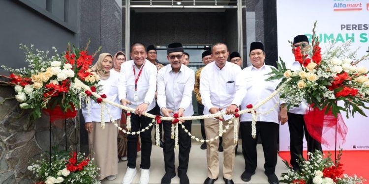 Beri Layanan Kesehatan Gratis, BAZNAS RI Bersama Alfa Group Resmikan RSB di Jakarta
